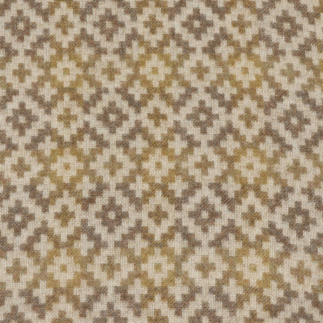 Dales By Moon Dartmouth Wool Throw Gold