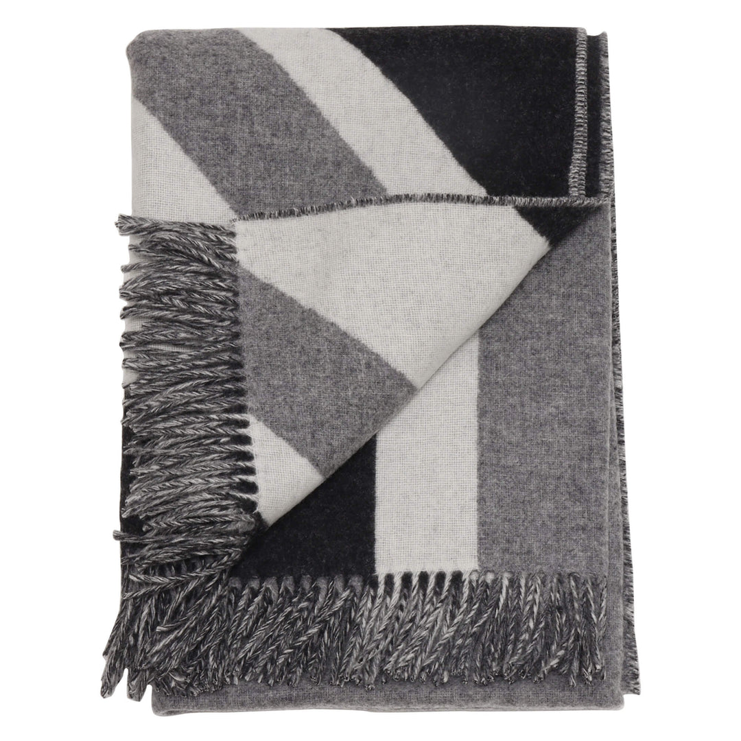 Bronte By Moon Union Jack Throw Grey