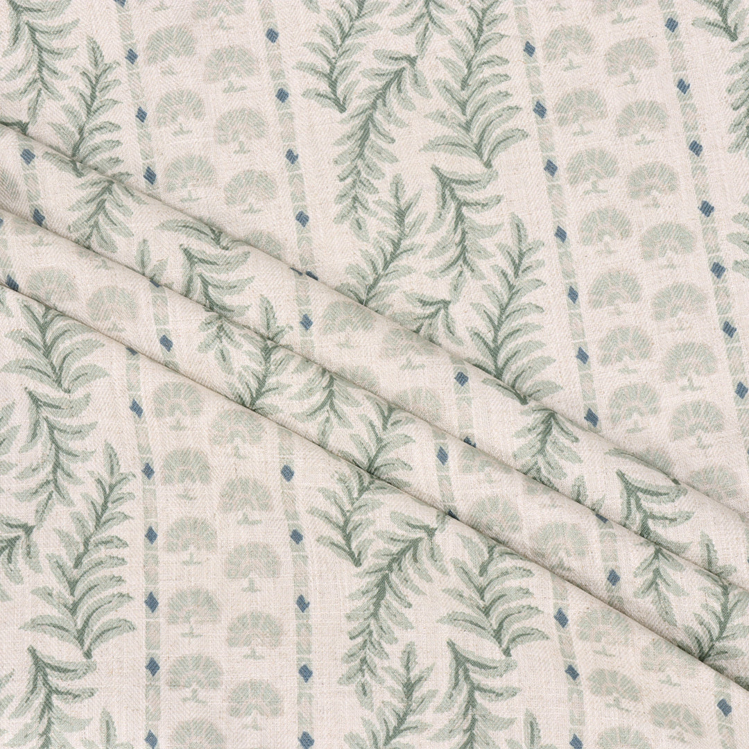 Prestigious Textiles Foxglove Winter Fabric