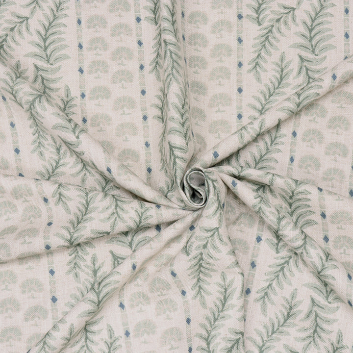 Prestigious Textiles Foxglove Winter Fabric