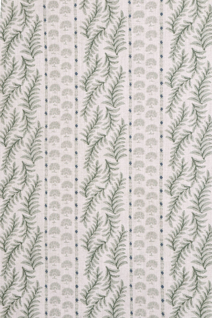 Prestigious Textiles Foxglove Winter Fabric